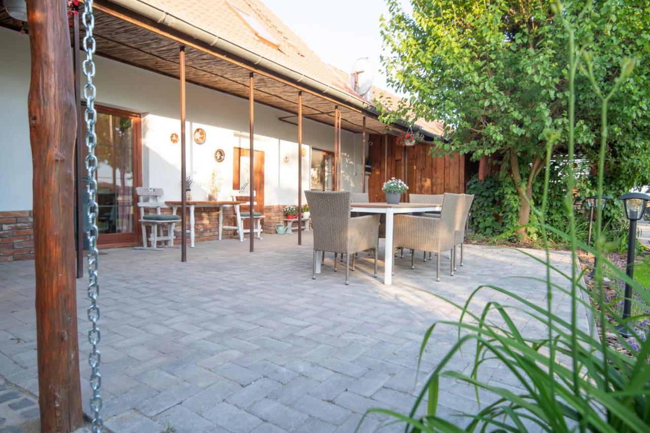Natura Apartman Tiszafüred Exterior foto
